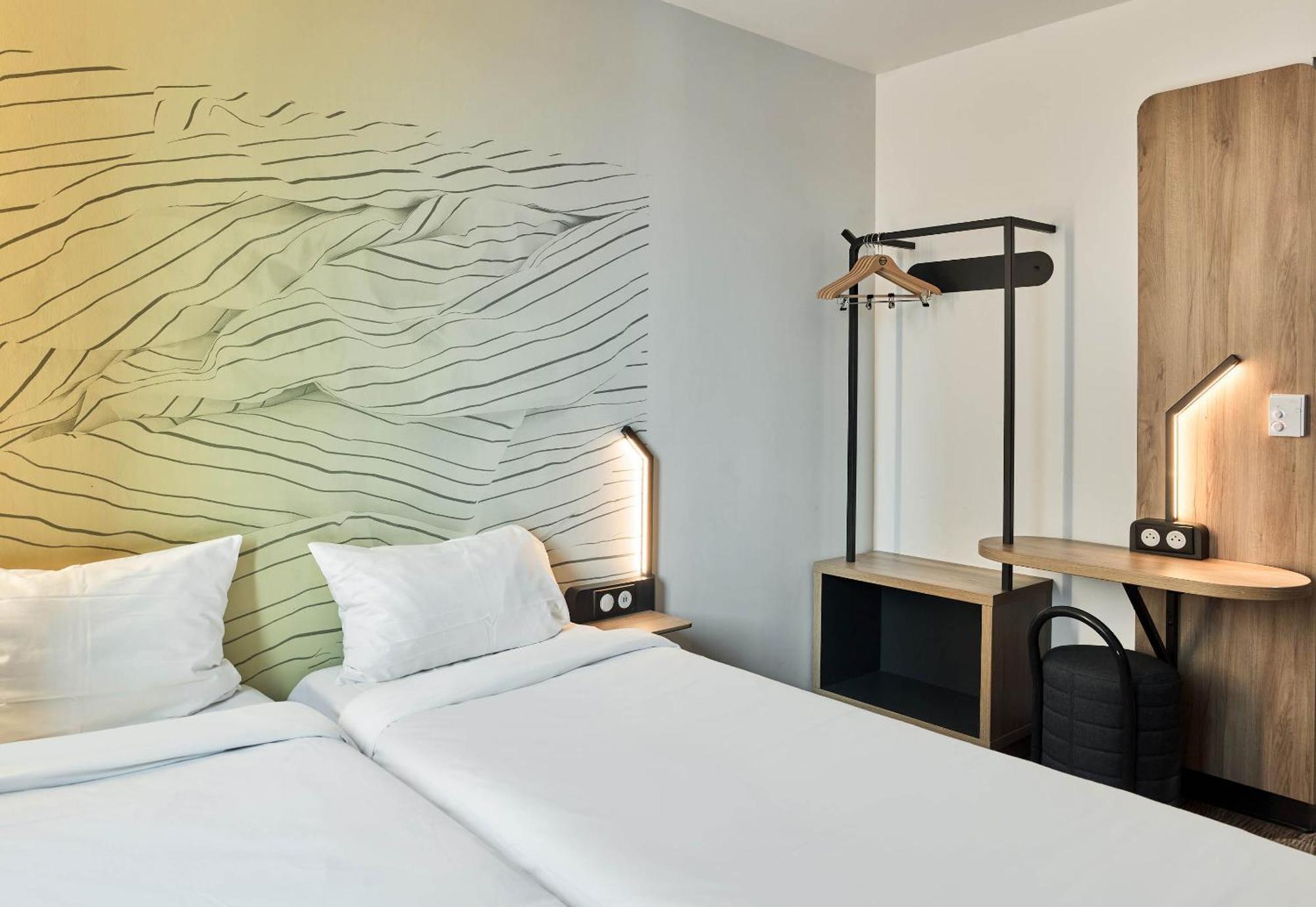 B&B Hotel Paris Porte De Bagnolet Bagian luar foto